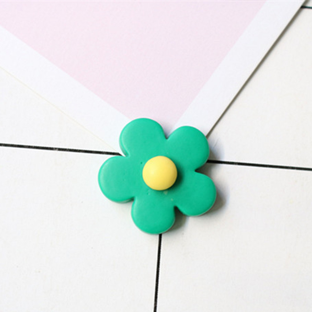 50Pcs Delicate Resin Small Flo - огляд і ціна Phone Accessories Ideas